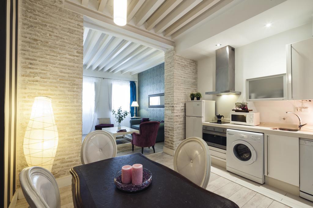 Singular Relator Appartement